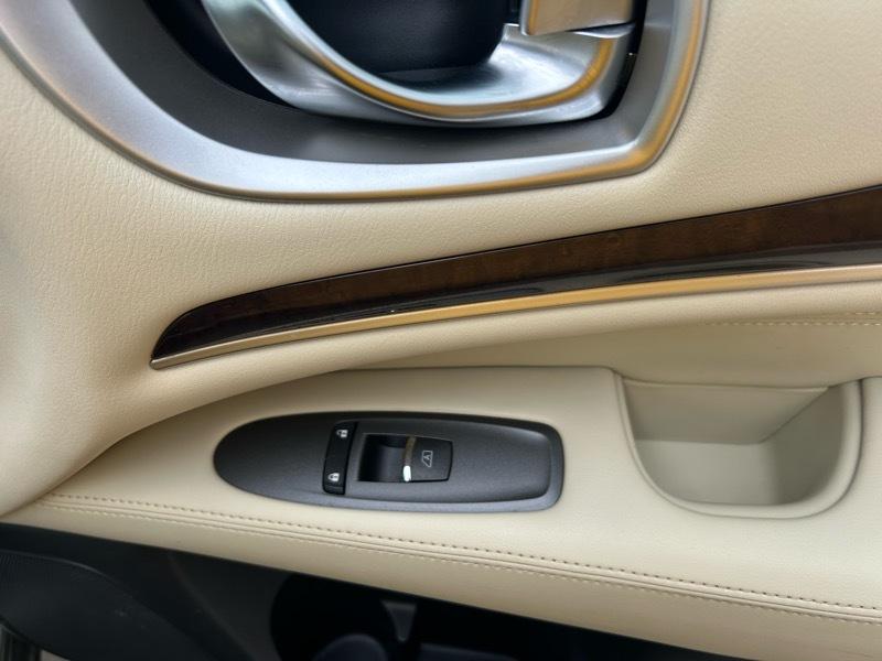 Infiniti QX60 Base FWD 2017