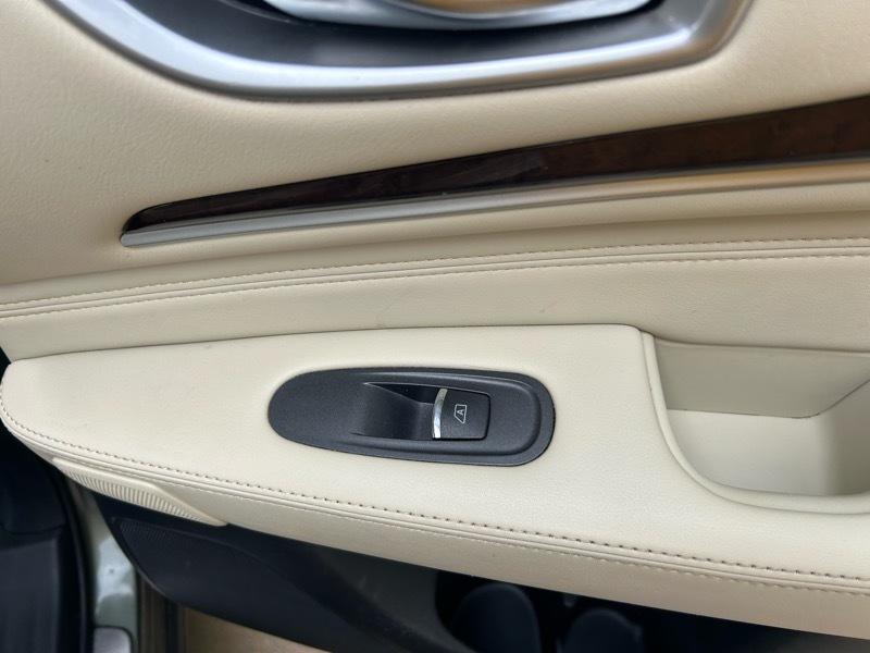 Infiniti QX60 Base FWD 2017