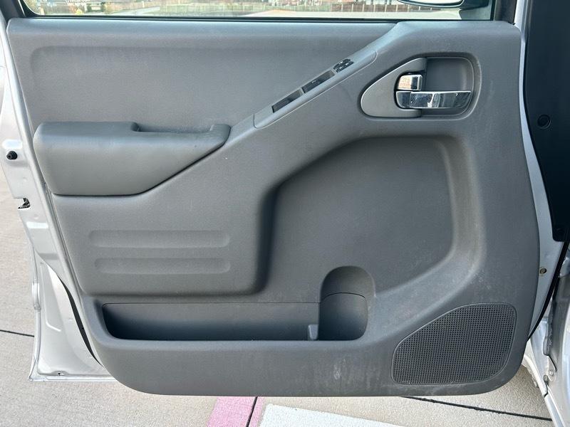 Nissan Frontier S Crew Cab 5AT 2WD 2016