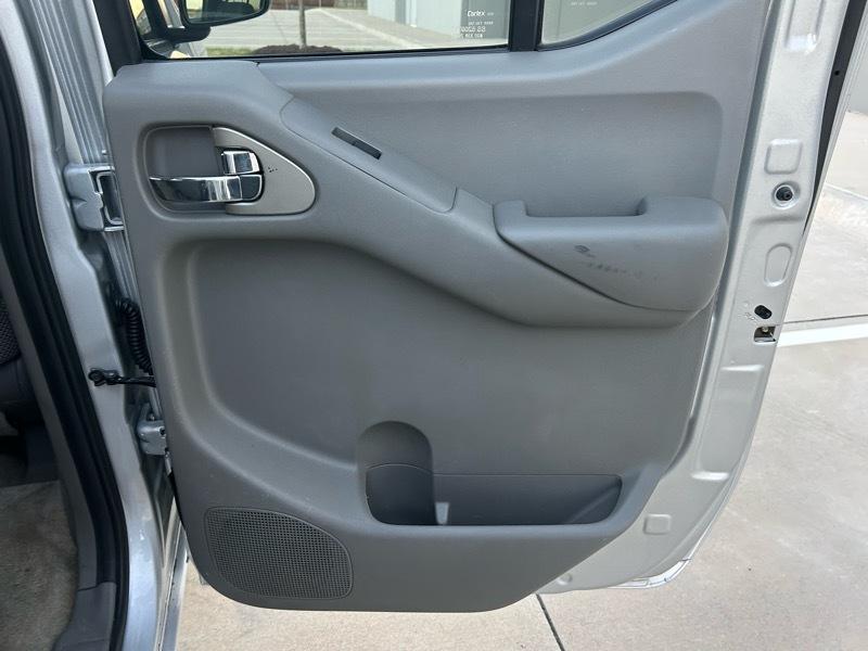 Nissan Frontier S Crew Cab 5AT 2WD 2016