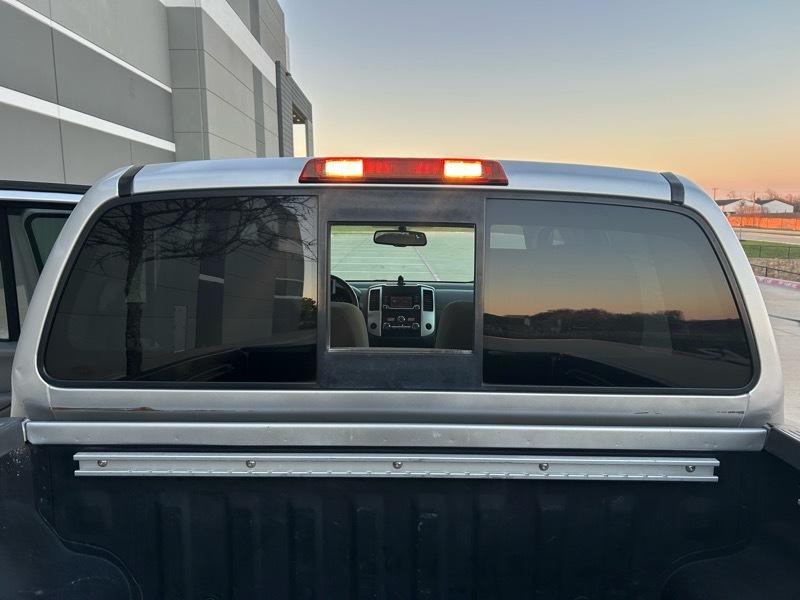 Nissan Frontier S Crew Cab 5AT 2WD 2016