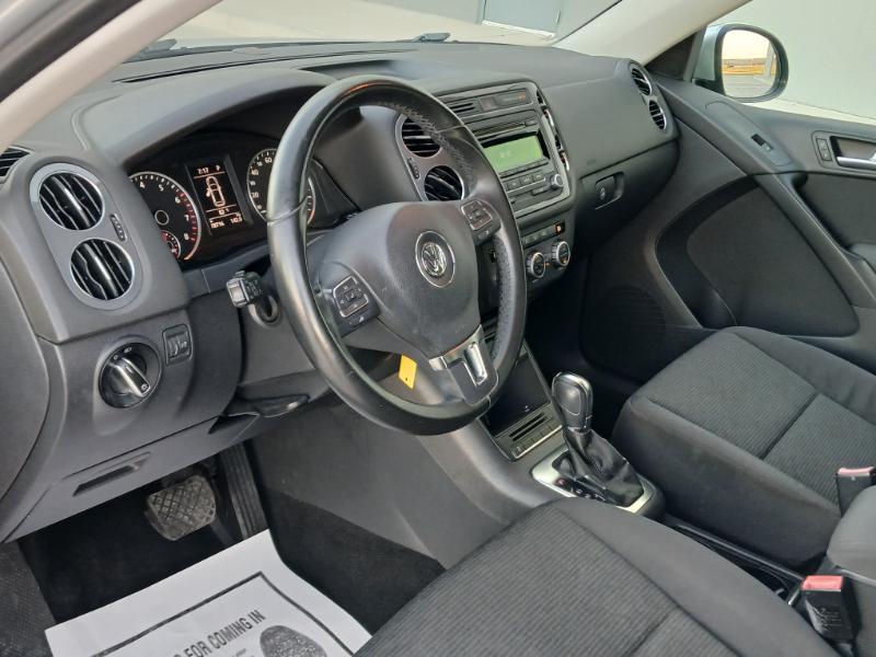 Volkswagen Tiguan S 2013