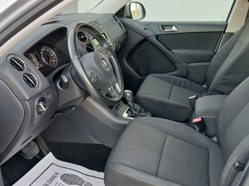 Volkswagen Tiguan S 2013