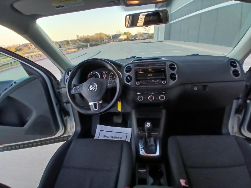 Volkswagen Tiguan S 2013