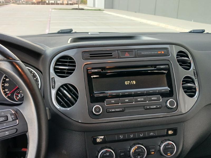 Volkswagen Tiguan S 2013