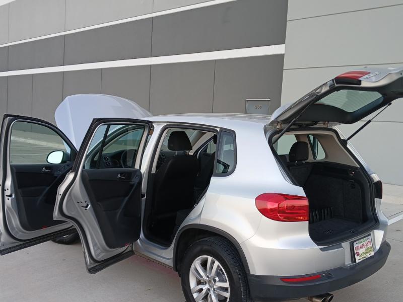 Volkswagen Tiguan S 2013