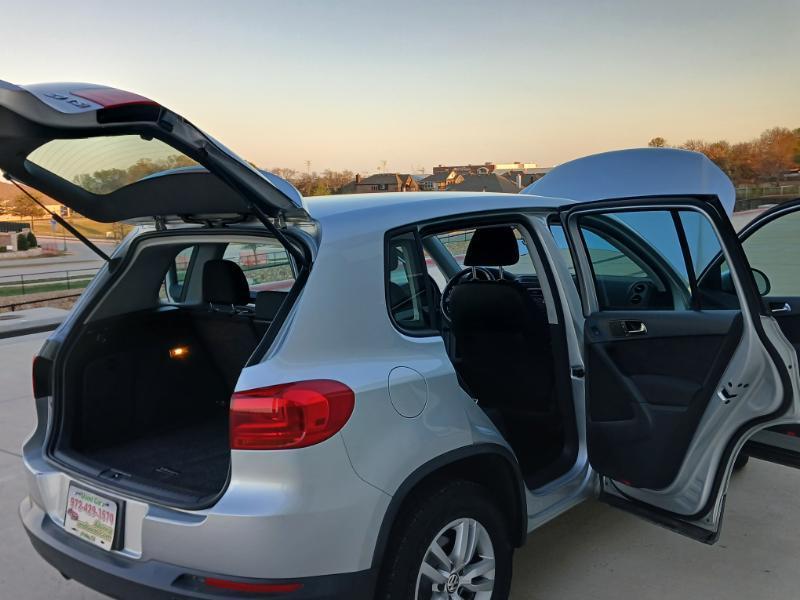 Volkswagen Tiguan S 2013