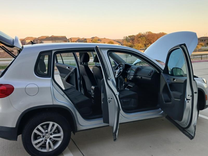 Volkswagen Tiguan S 2013