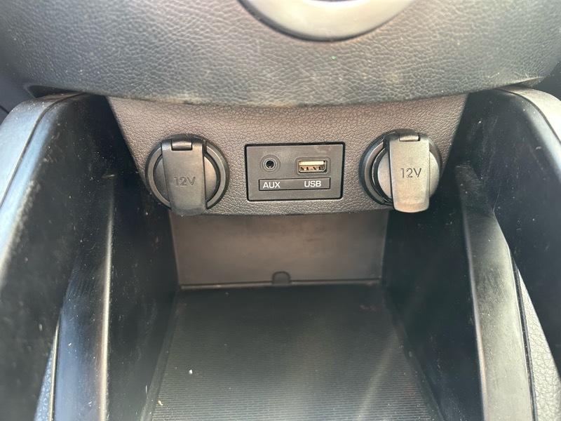 Hyundai Veloster Base 6AT 2017