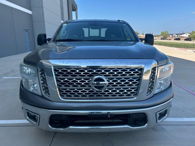 Nissan Titan SV Crew Cab 2WD 2017