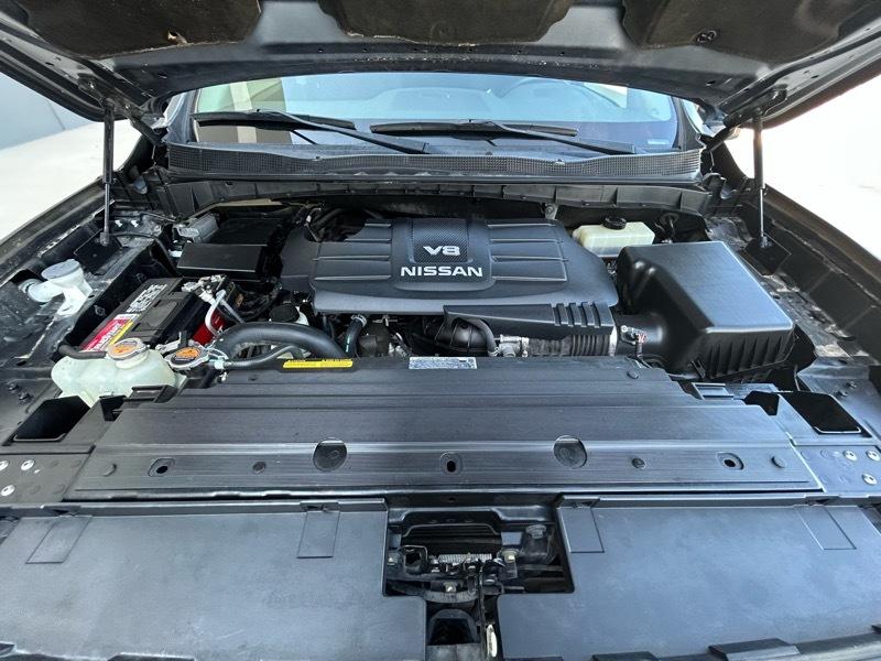 Nissan Titan SV Crew Cab 2WD 2017