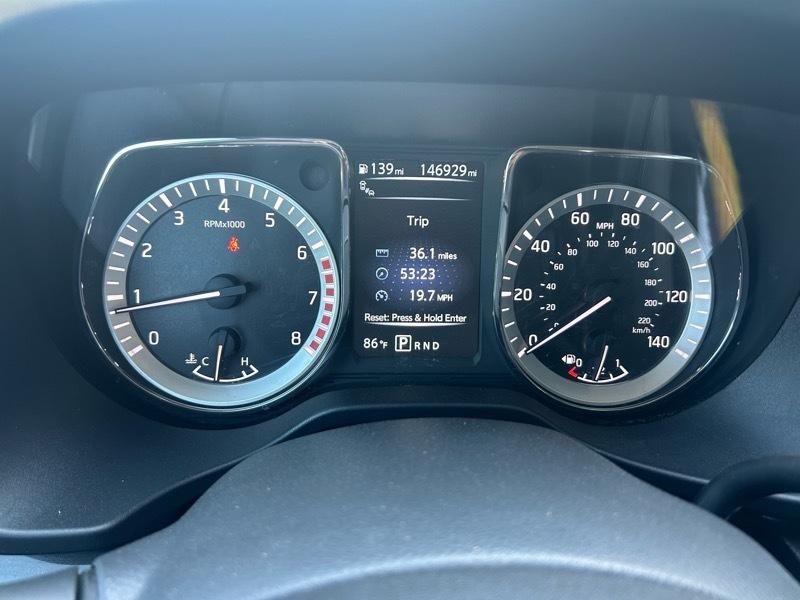 Nissan Titan SV Crew Cab 2WD 2017