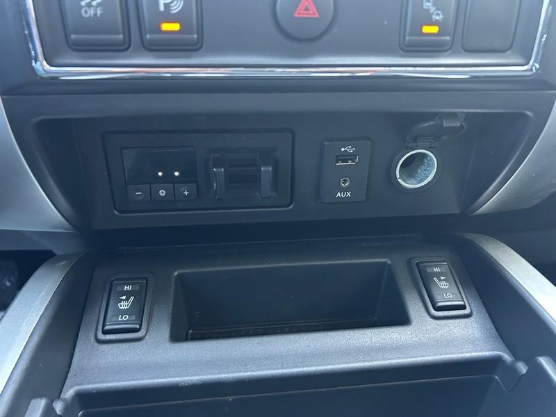 Nissan Titan SV Crew Cab 2WD 2017