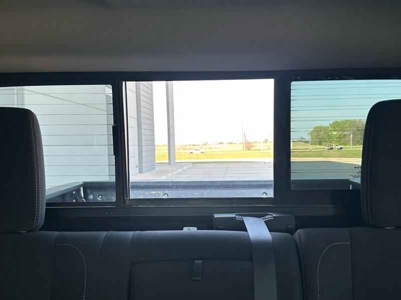 Nissan Titan SV Crew Cab 2WD 2017