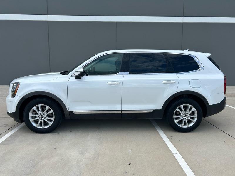 Kia Telluride LX 2020