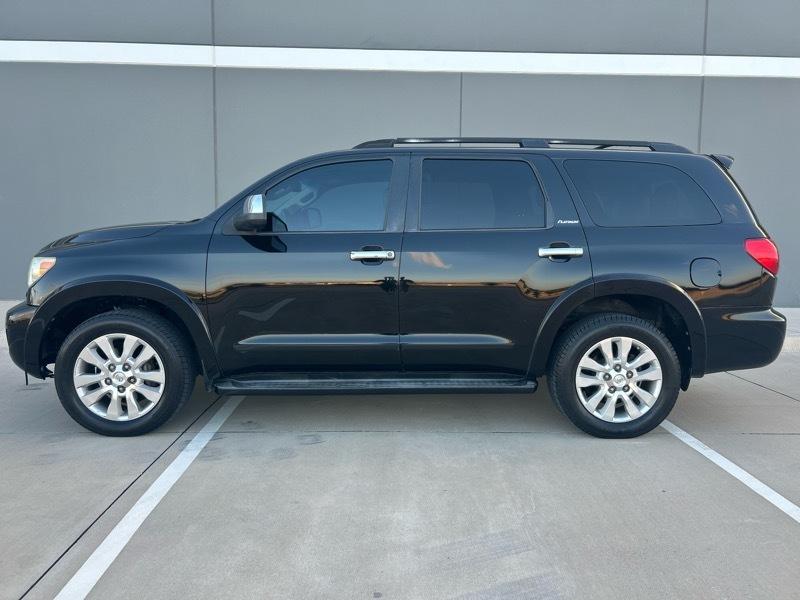 Toyota Sequoia Plantium 2WD 2016