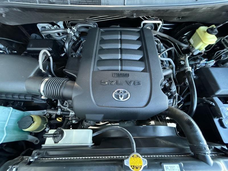 Toyota Sequoia Plantium 2WD 2016