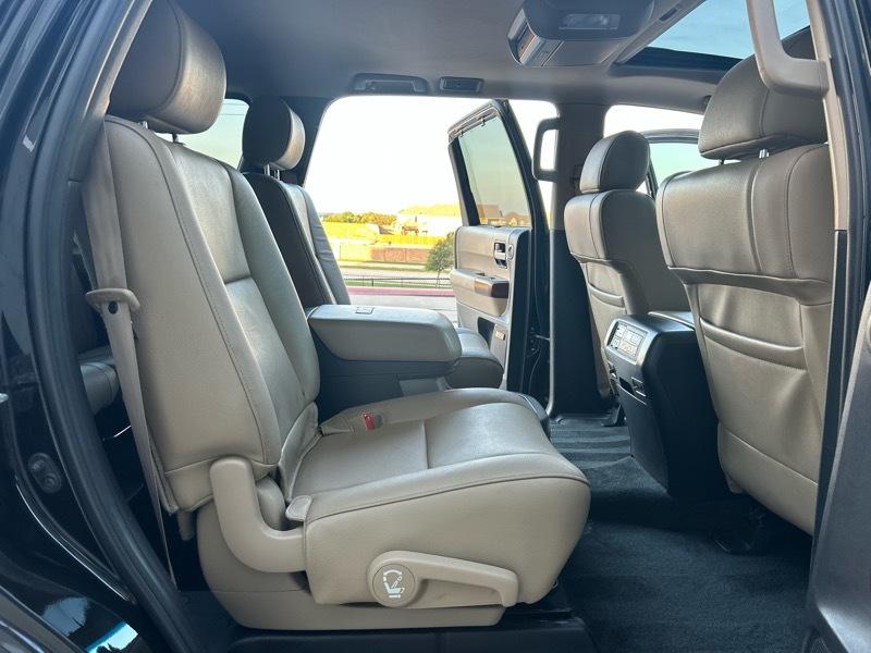 Toyota Sequoia Plantium 2WD 2016