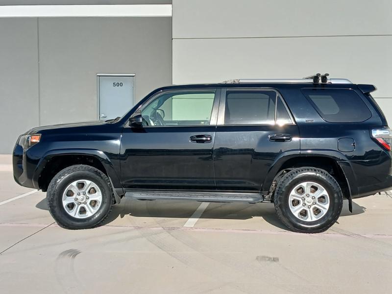 Toyota 4Runner SR5 2WD 2016