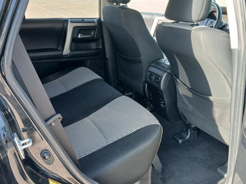 Toyota 4Runner SR5 2WD 2016