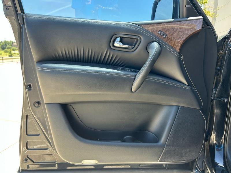 Infiniti QX80 4WD 2015