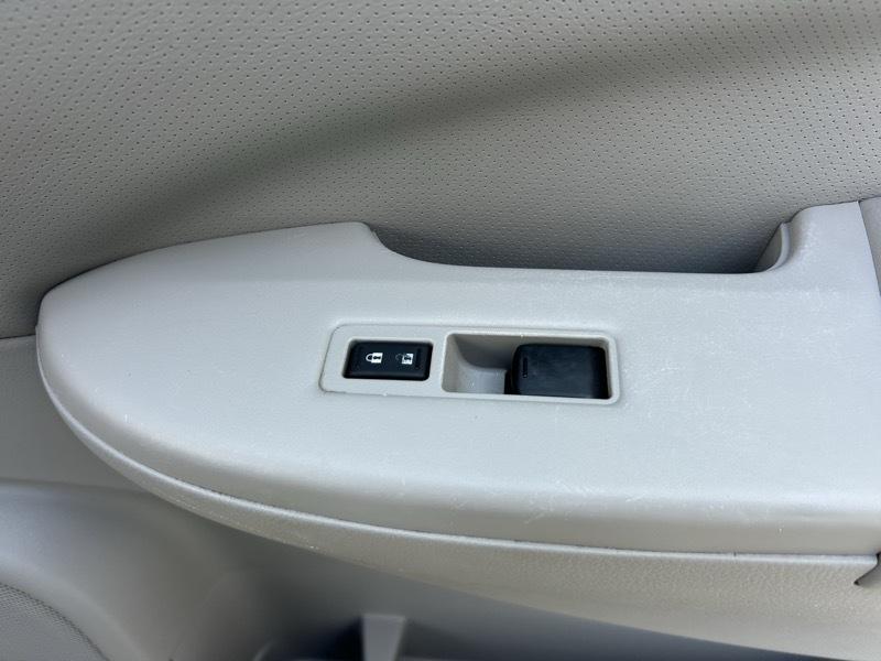 Nissan Quest 3.5 S 2013