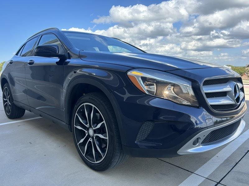 Mercedes-Benz GLA-Class photo 6
