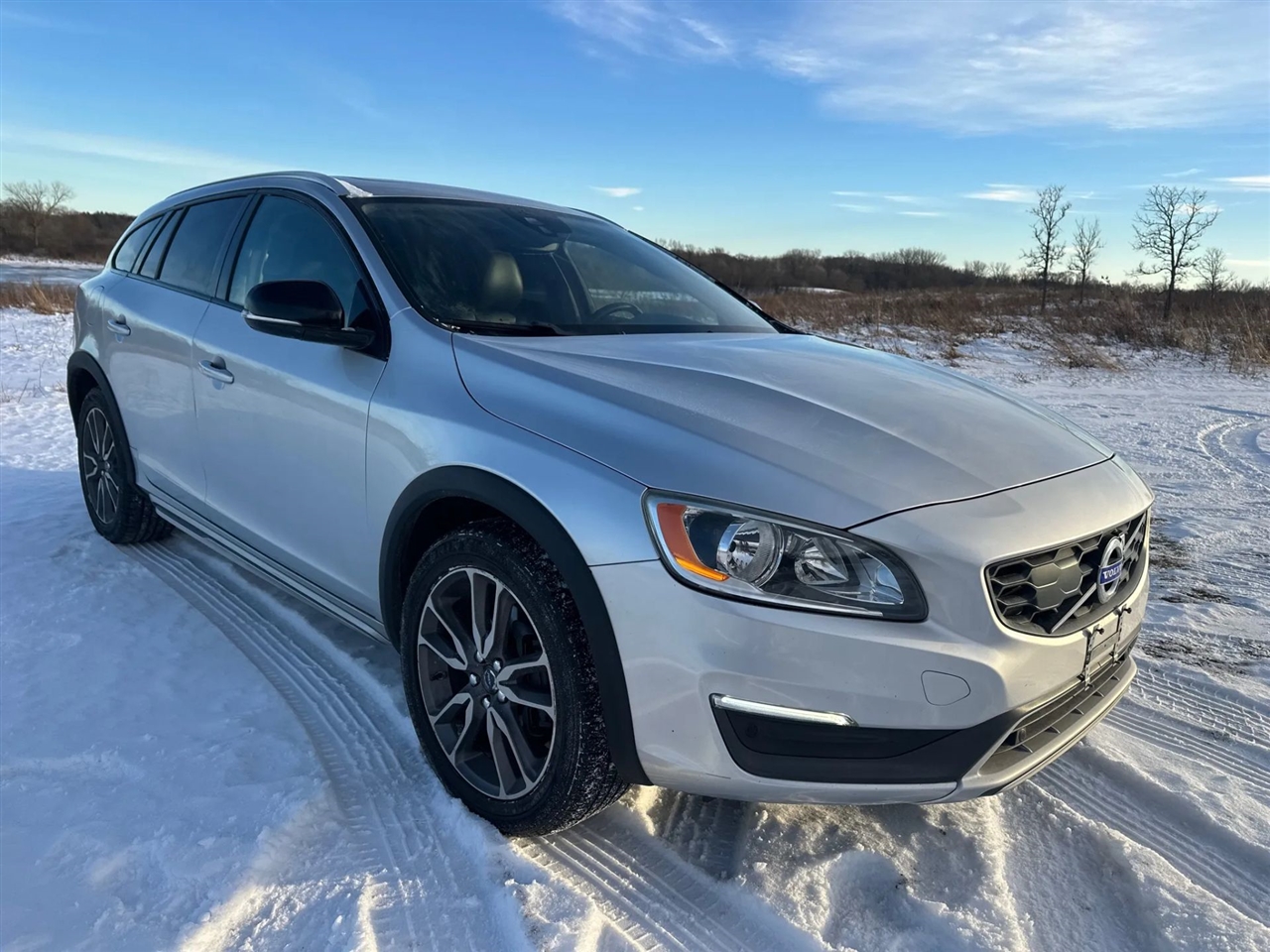 Volvo V60 Cross Country  2015