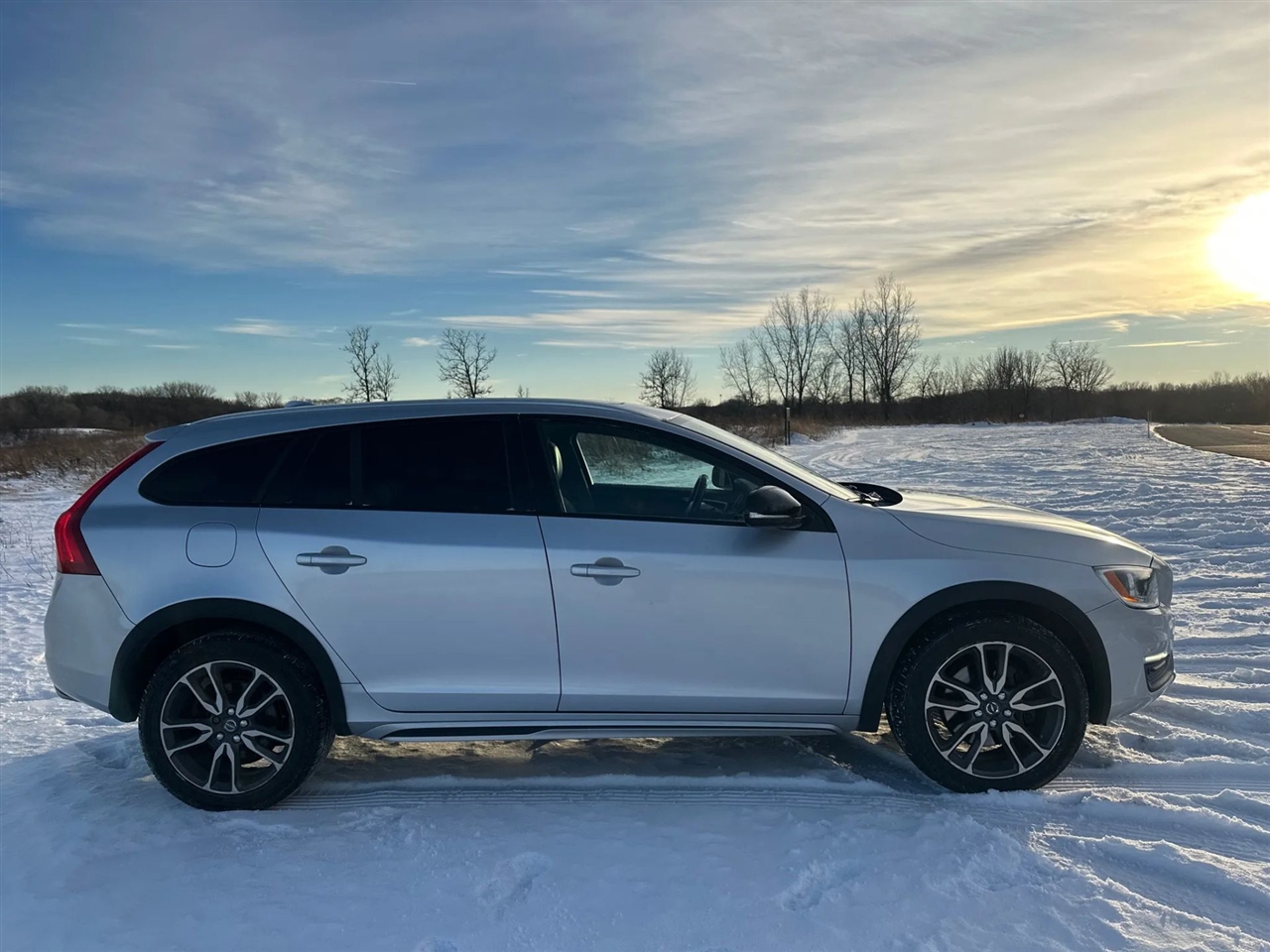 Volvo V60 Cross Country  2015