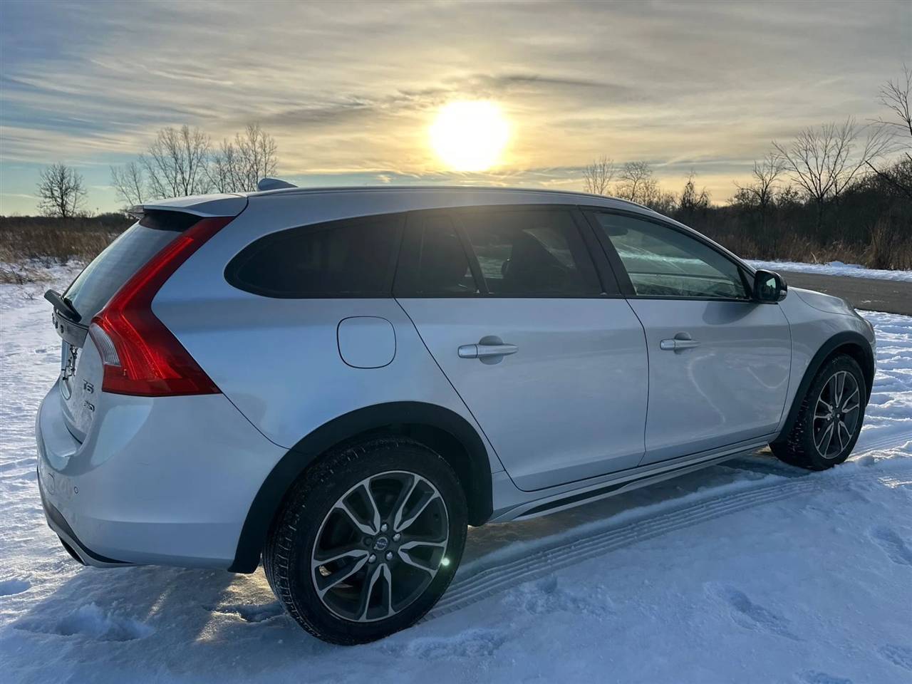 Volvo V60 Cross Country  2015
