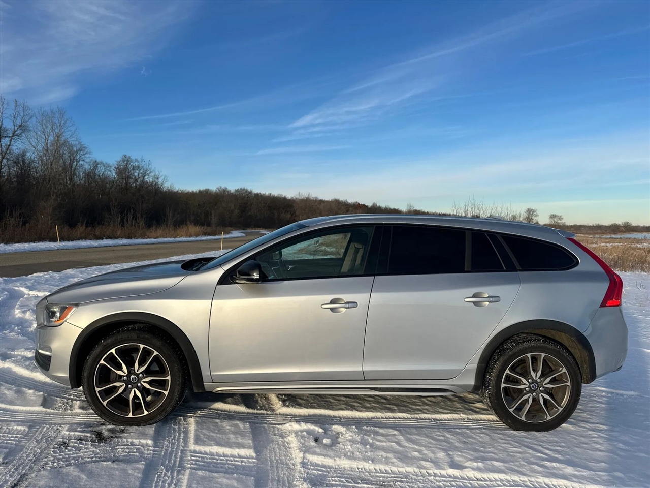 Volvo V60 Cross Country  2015