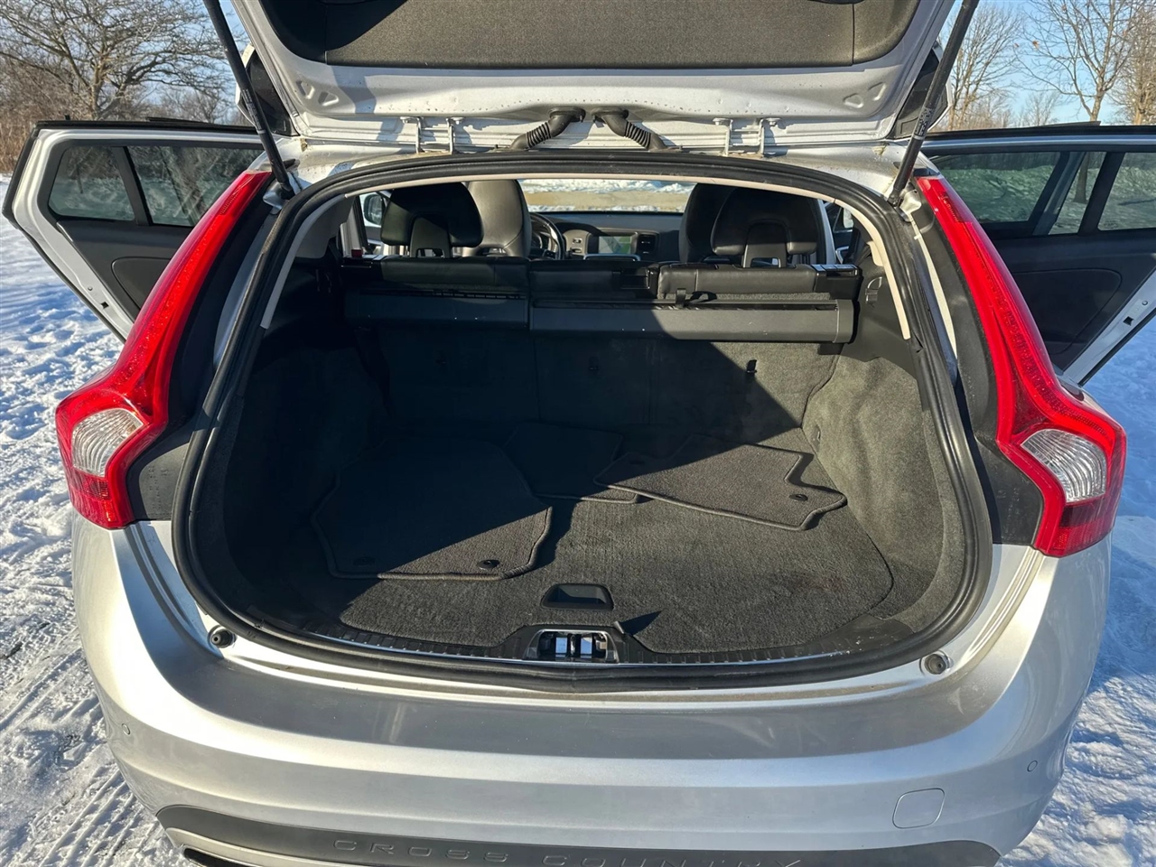 Volvo V60 Cross Country  2015