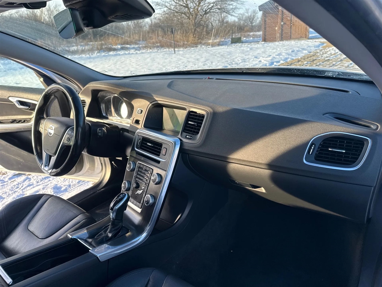 Volvo V60 Cross Country  2015