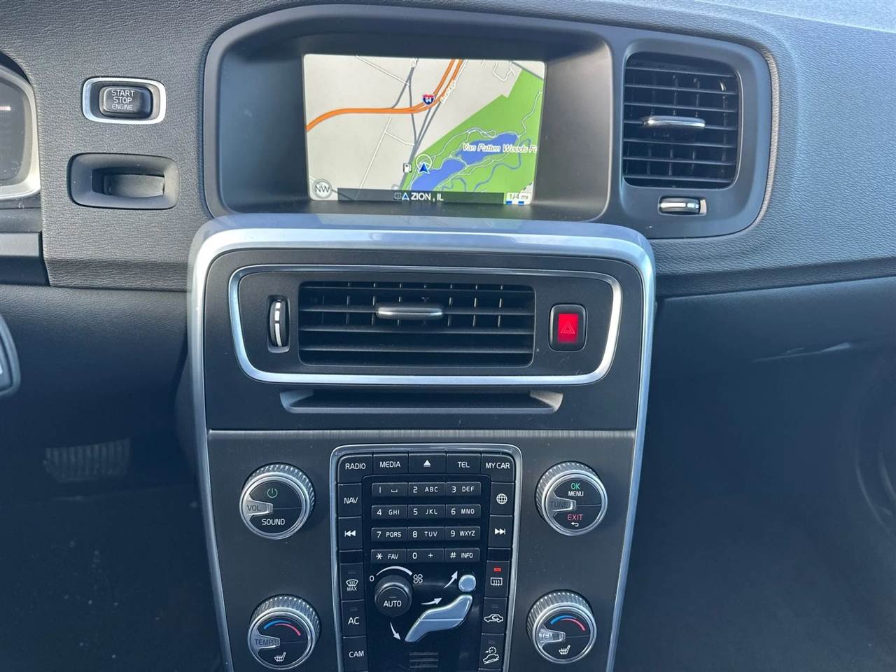 Volvo V60 Cross Country  2015