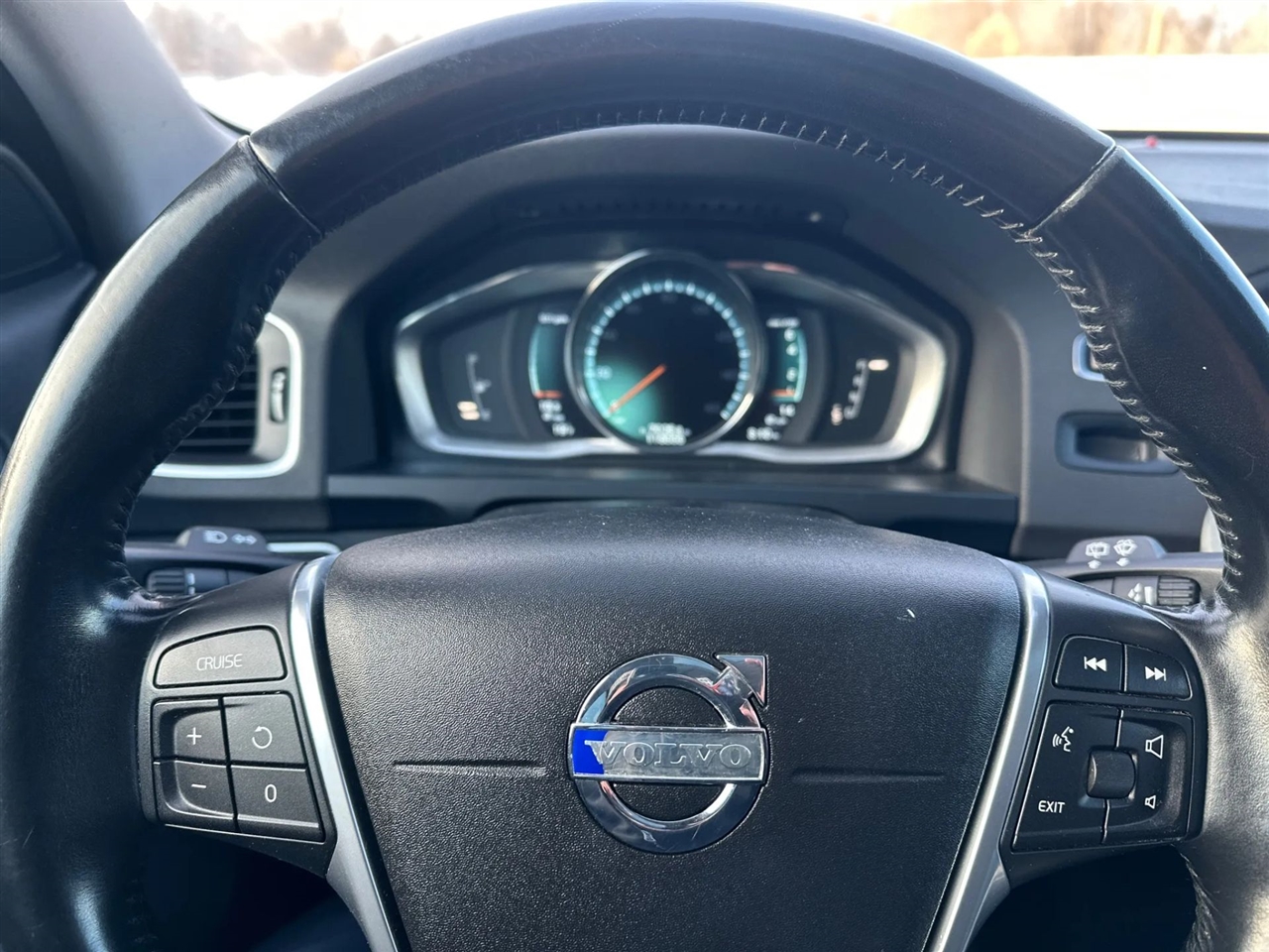 Volvo V60 Cross Country  2015