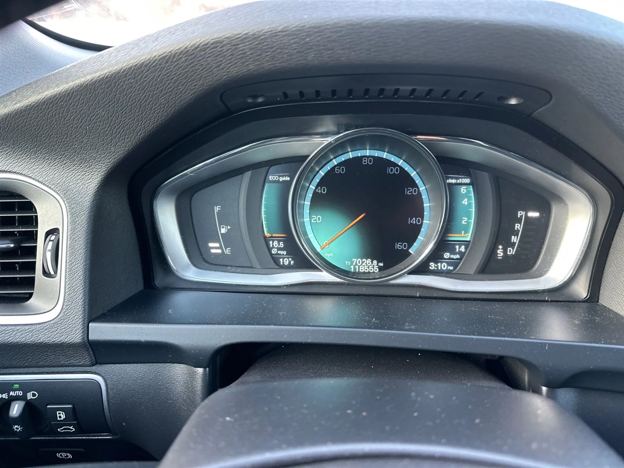 Volvo V60 Cross Country  2015