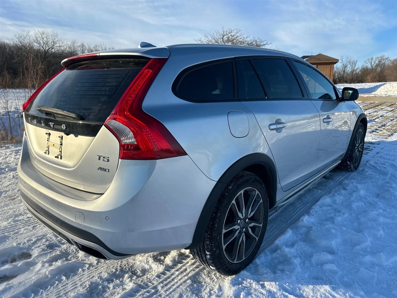 Volvo V60 Cross Country  2015