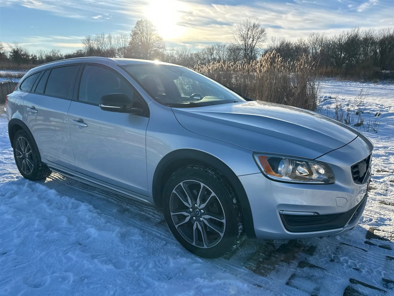 Volvo V60 Cross Country  2015