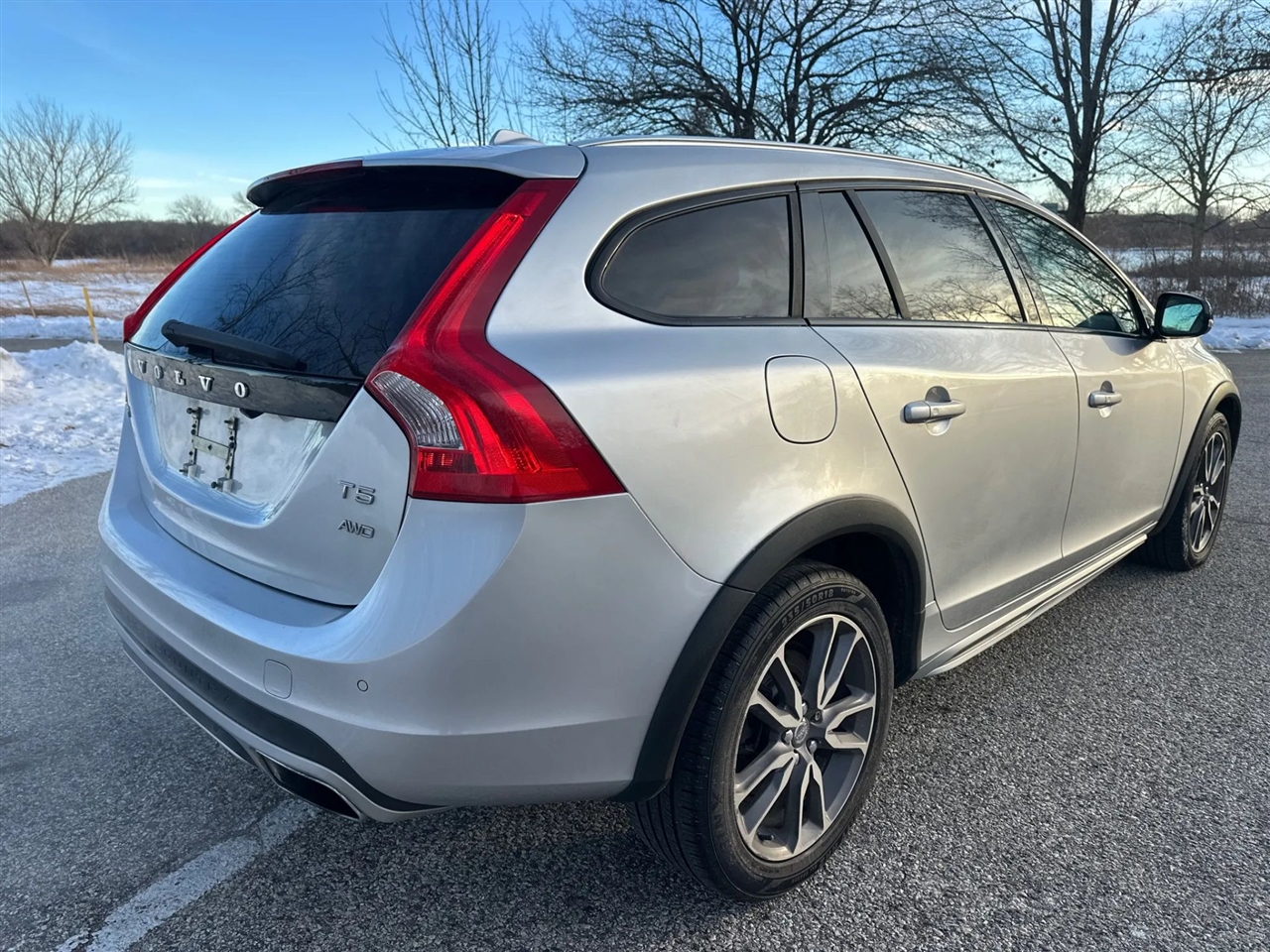 Volvo V60 Cross Country  2015