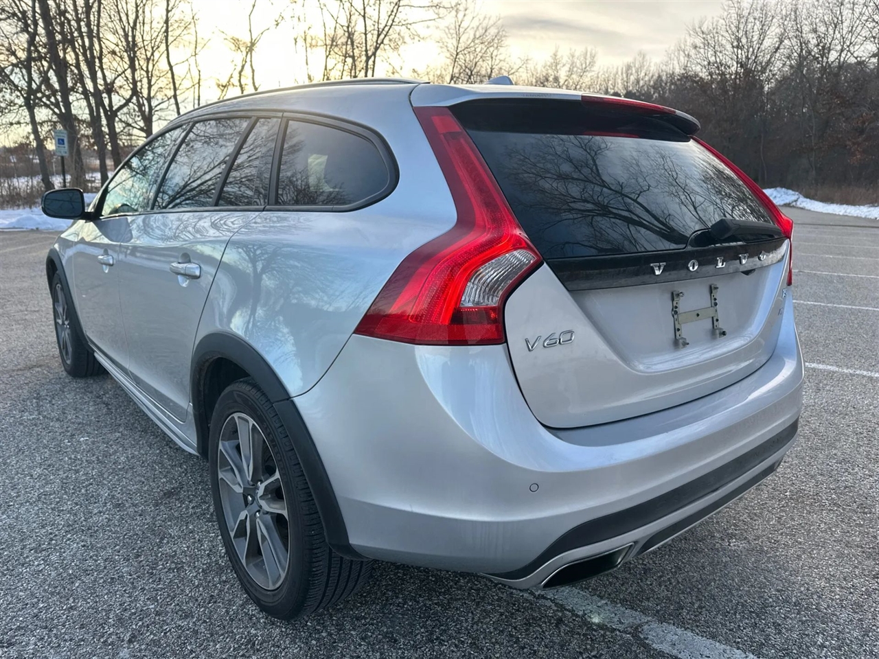 Volvo V60 Cross Country  2015