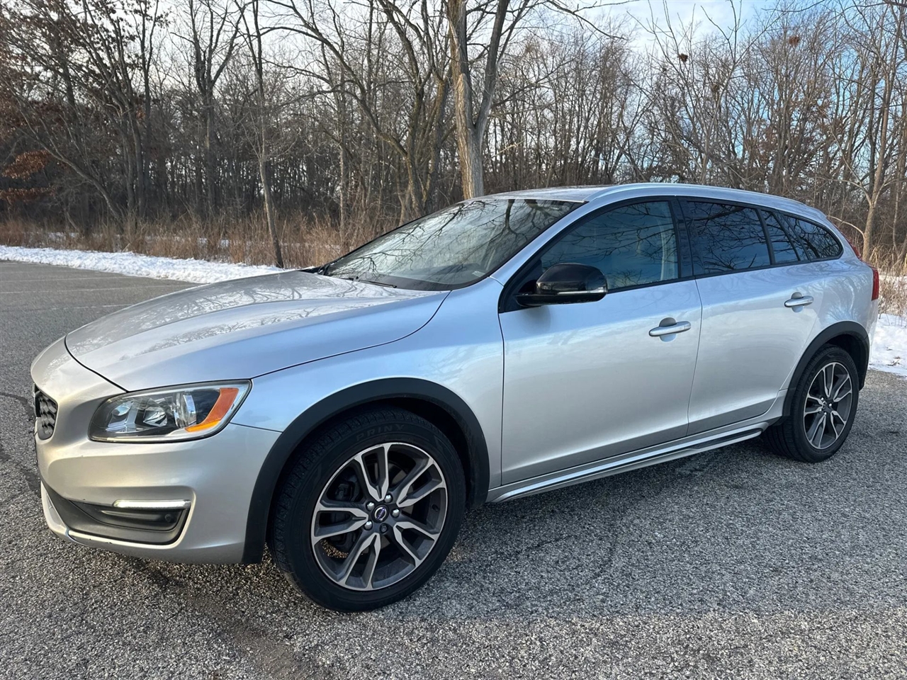 Volvo V60 Cross Country  2015
