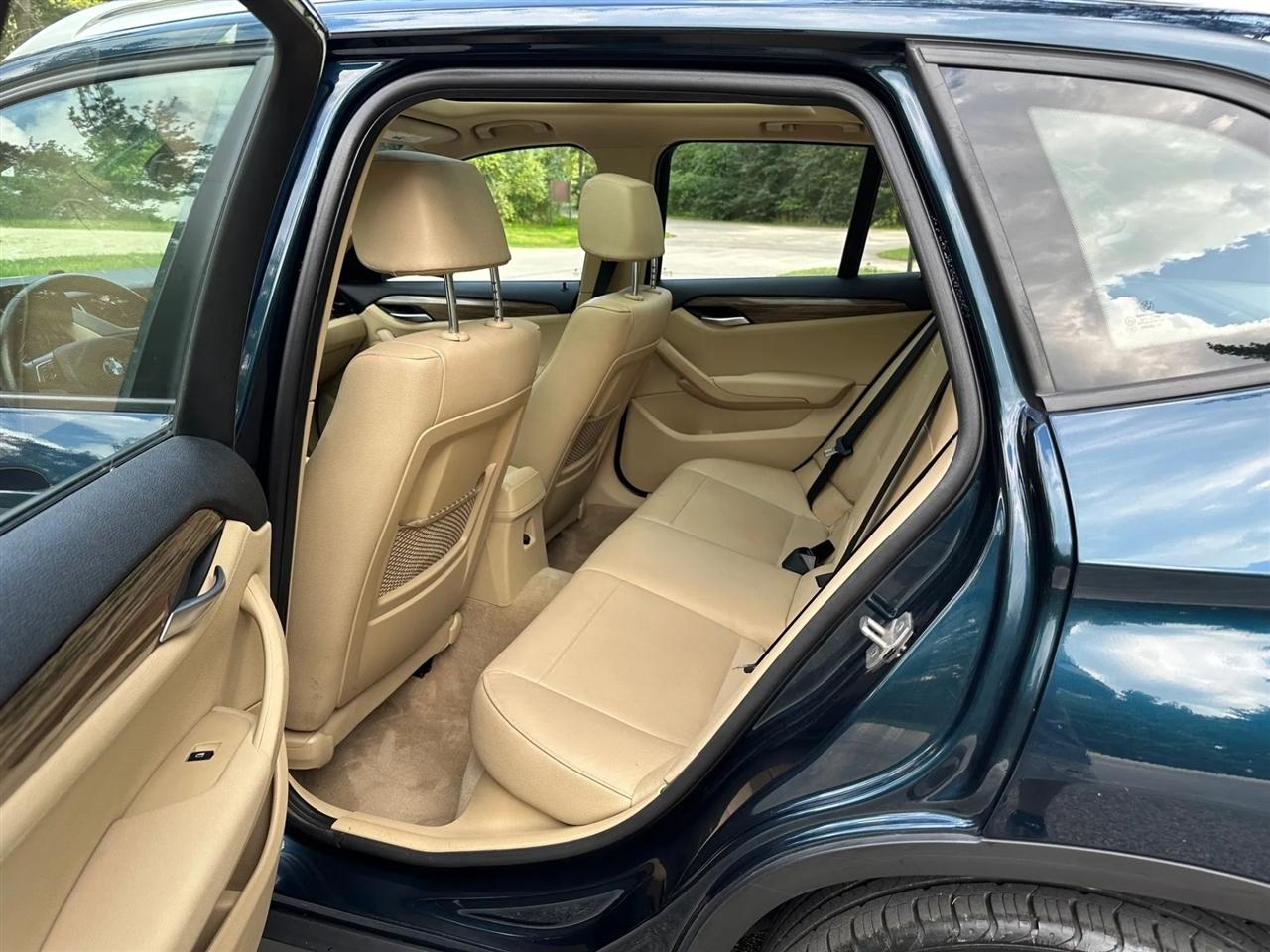 BMW X1  2013