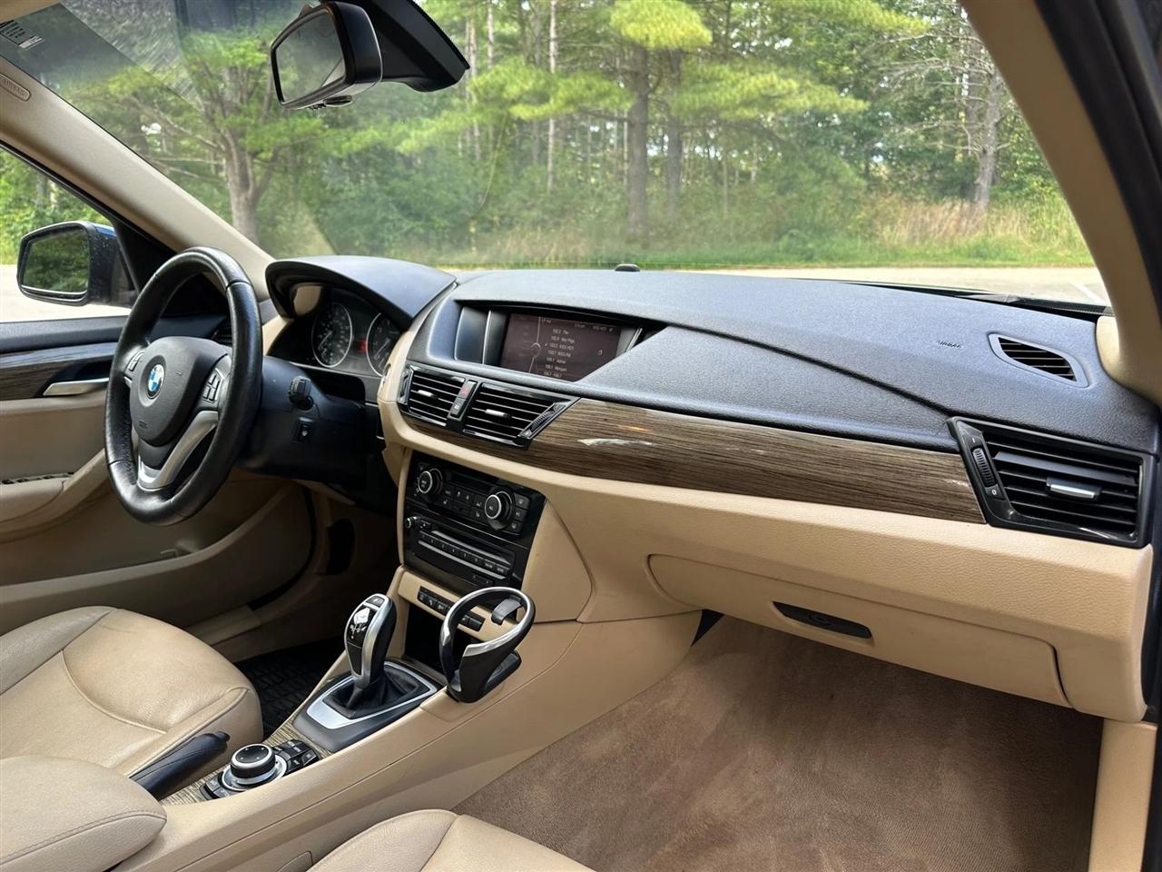 BMW X1  2013