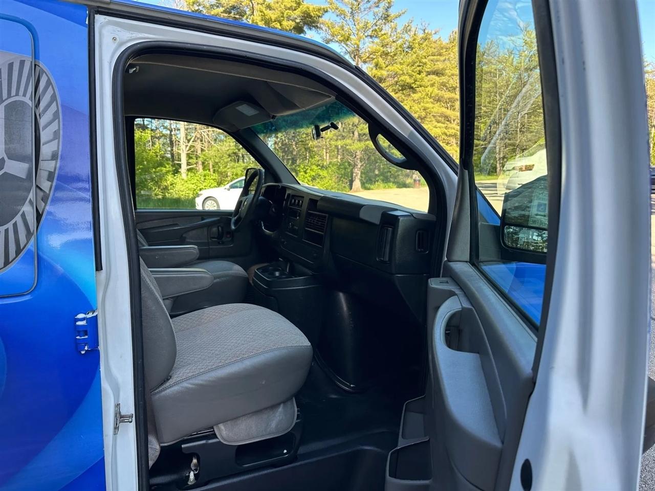 Chevrolet Express  2013