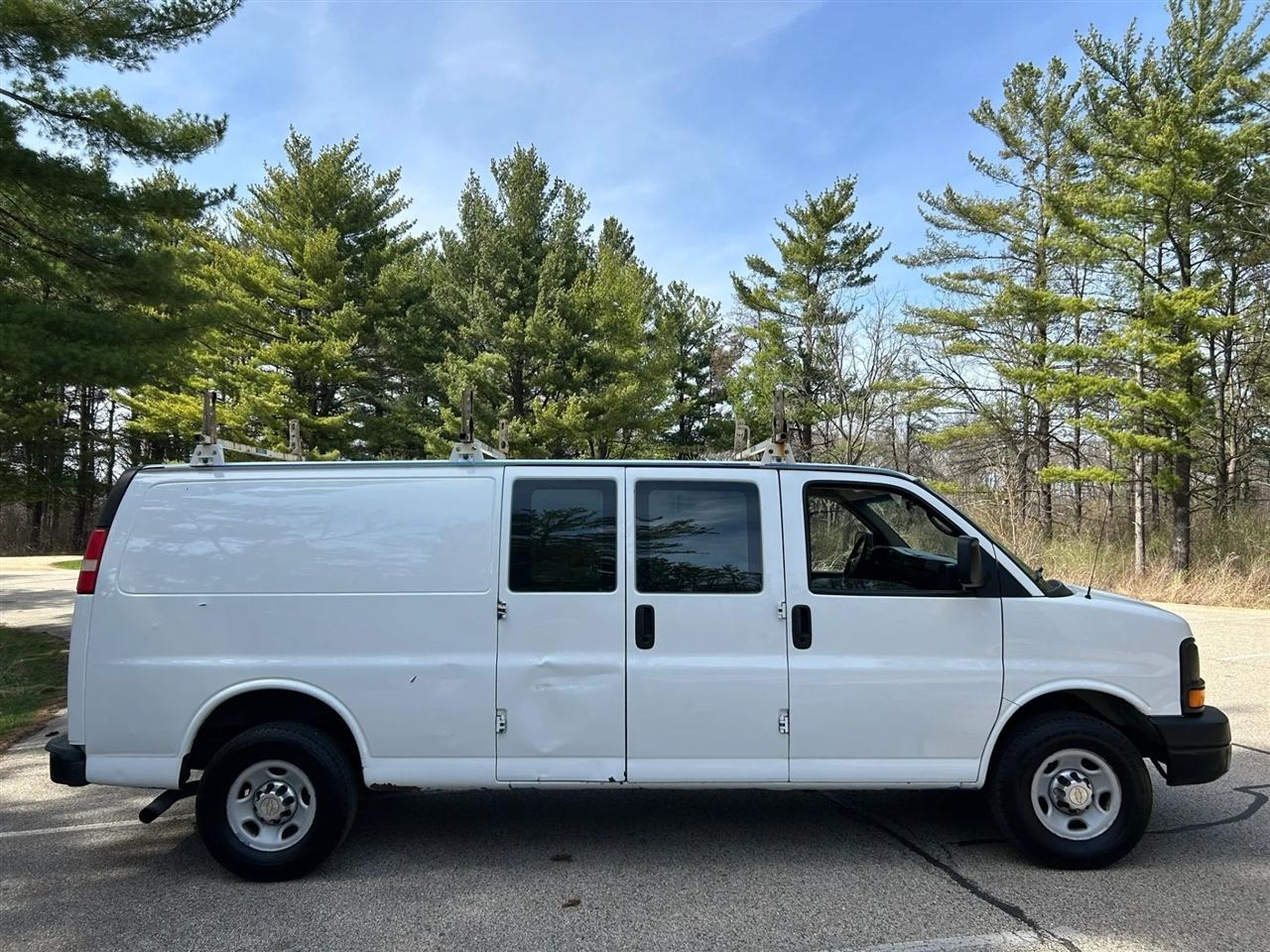 Chevrolet Express  2013