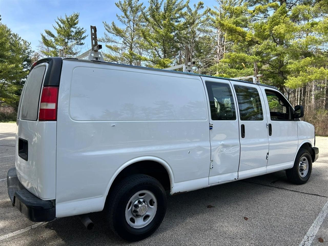 Chevrolet Express  2013