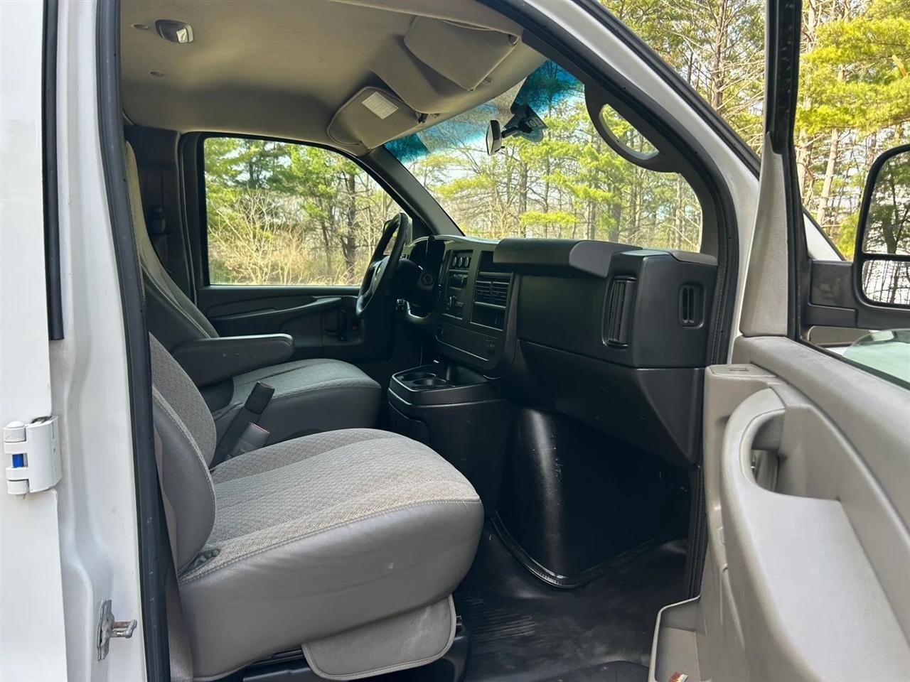 Chevrolet Express  2013