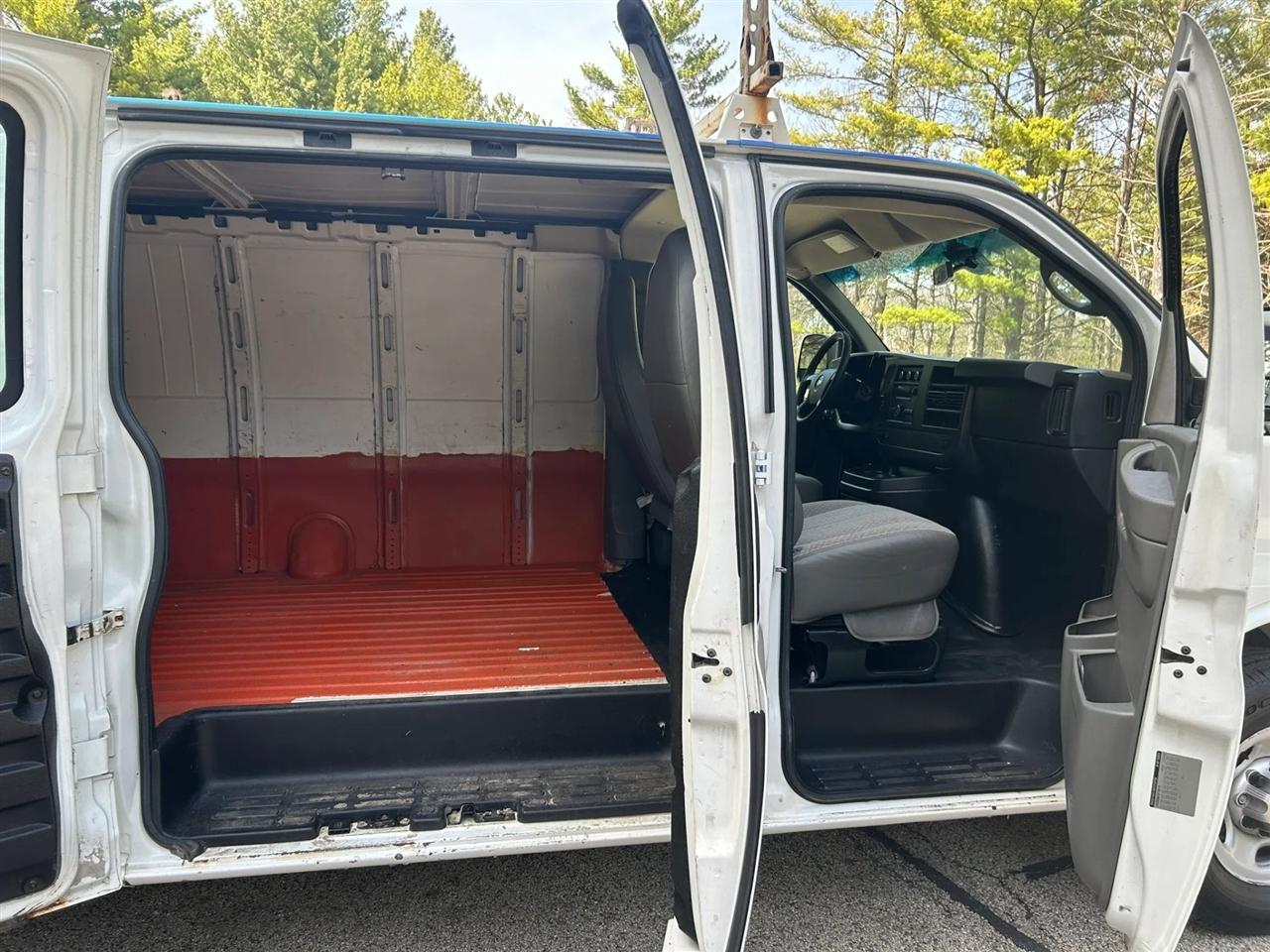 Chevrolet Express  2013