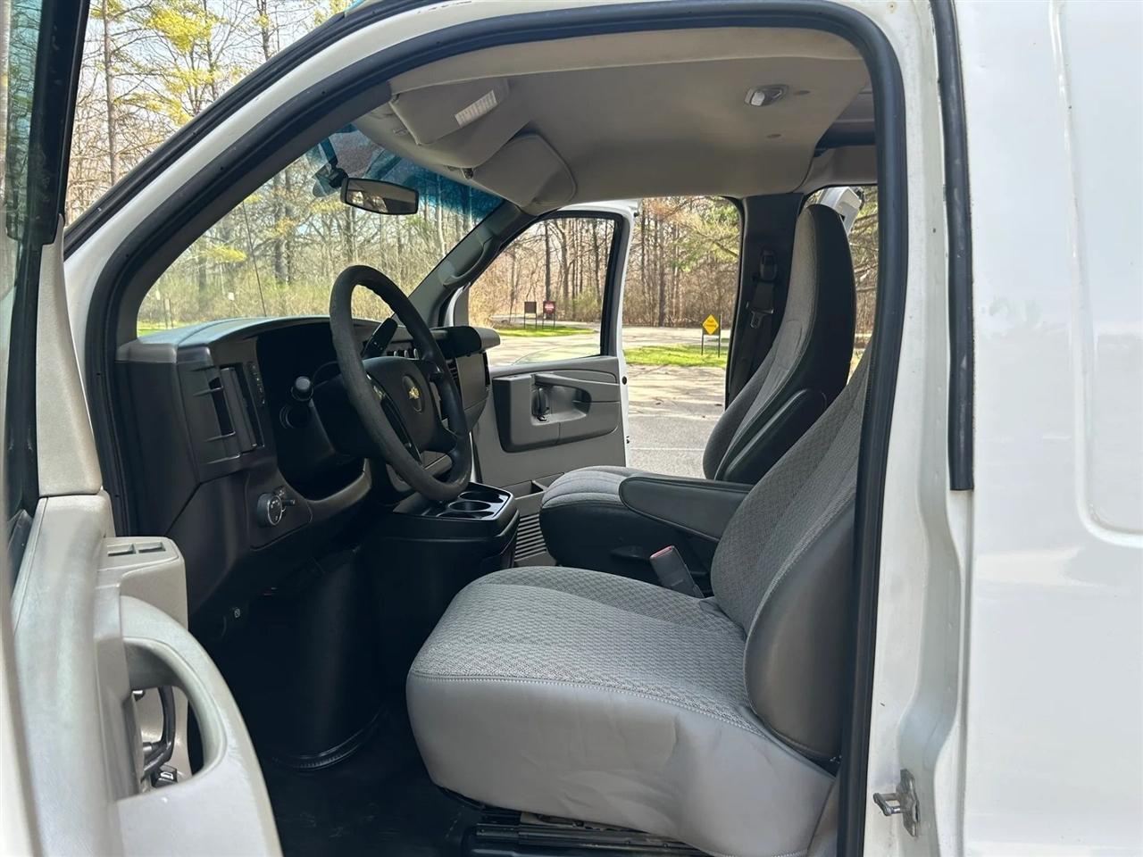 Chevrolet Express  2013