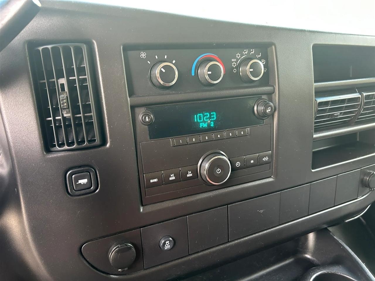 Chevrolet Express  2013